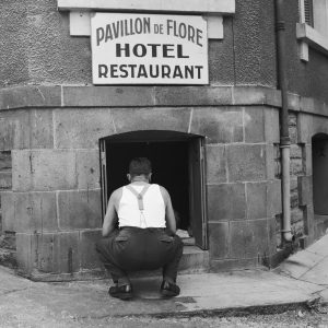 Photo papier  argentique Espagne scene de rue 1960 format 40x40cm