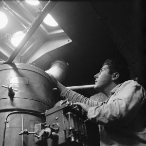 Photo papier  argentique Espagne pecheur 1960 format 40x40cm