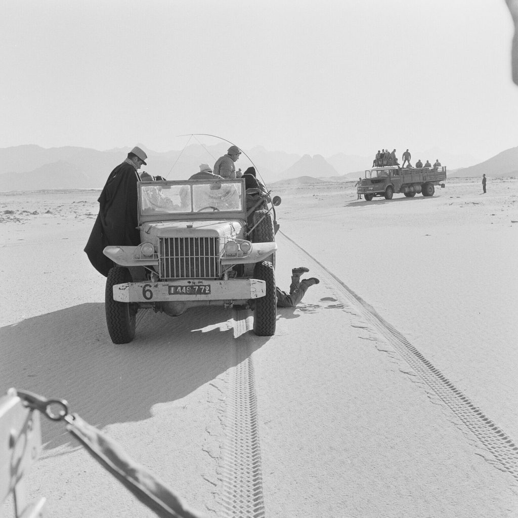 Photo sur papier  argentique BARYTE EXPEDITION Algerie 1960 format 40x40cm