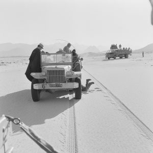 Photo sur papier  argentique BARYTE EXPEDITION Algerie 1960 format 40x40cm