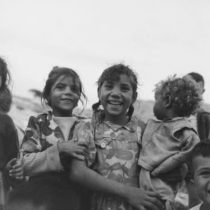 Photo papier  argentique Baryté  Espagne ENFANT 1960 format 40x40cm