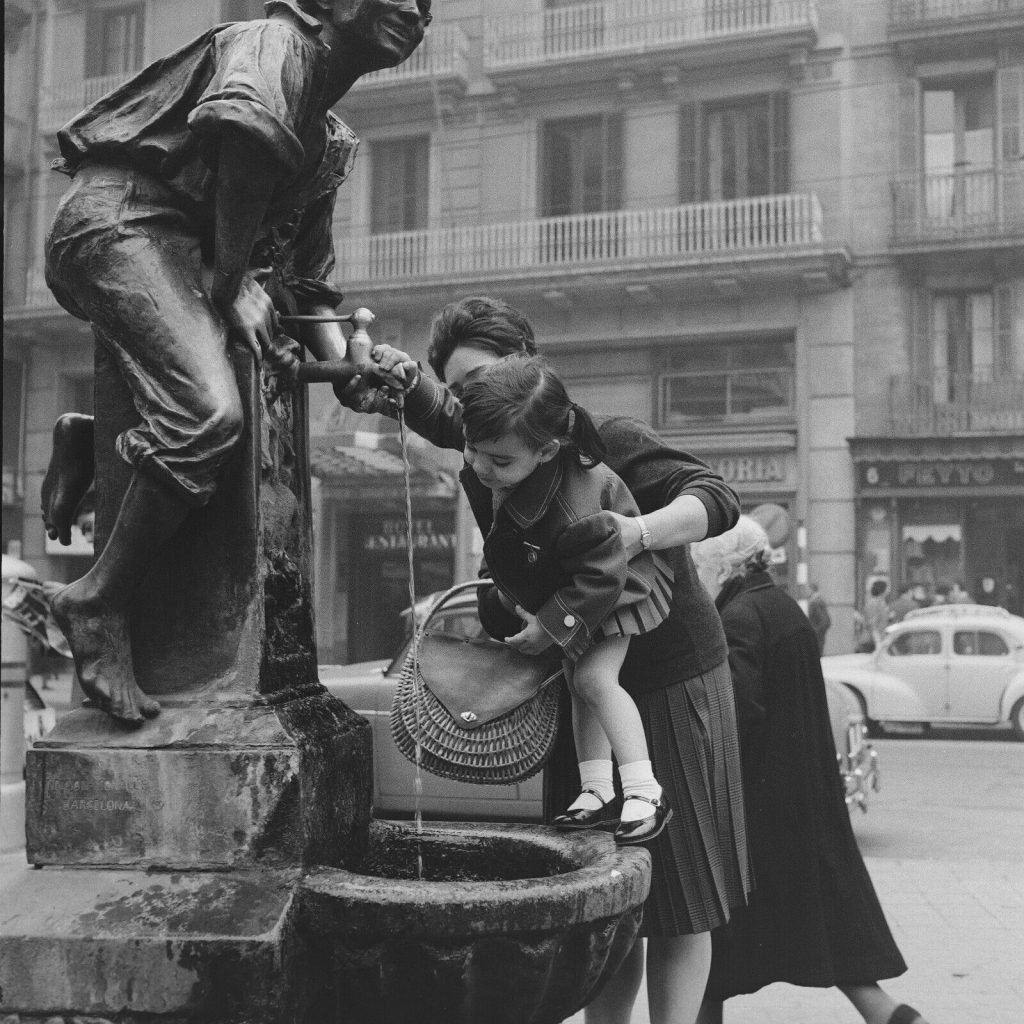 Photo papier argentique Baryté Espagne ENFANT 1960 format 40x40cm