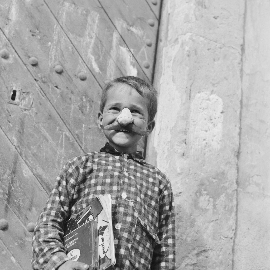 Photo papier argentique Baryté Espagne ENFANT 1960 format 40x40cm