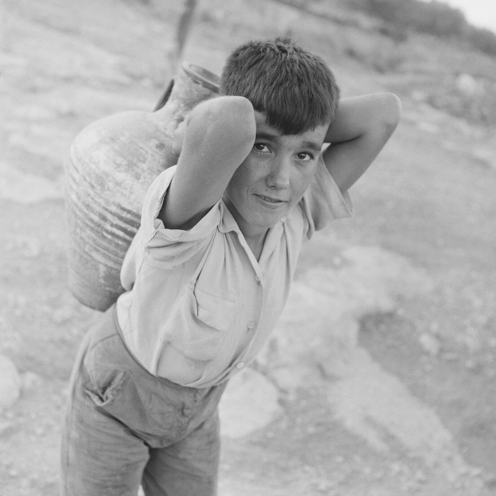 Photo papier argentique Baryté Espagne ENFANT 1960 format 40x40cm