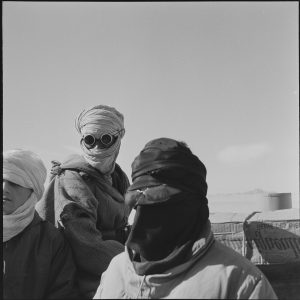 Photo sur papier  argentique BARYTE EXPEDITION Algerie 1960 format 40x40cm