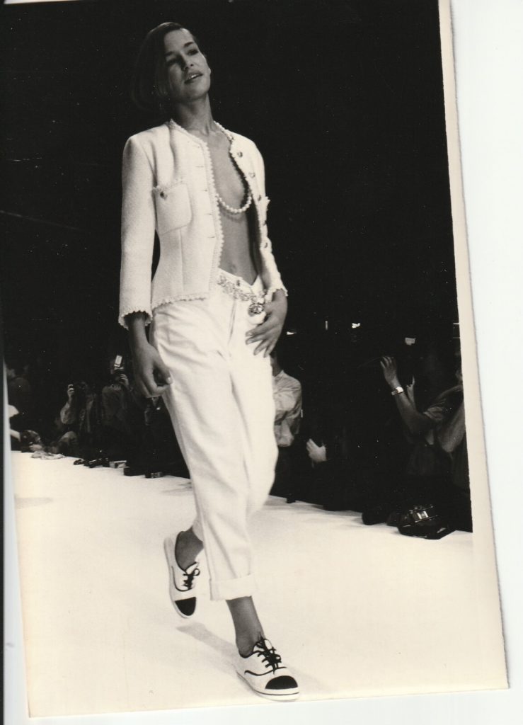 TIRAGE PHOTO Argentique Mode CHANEL 1990 Robert Cohen AGIP Défilé de mode 1989