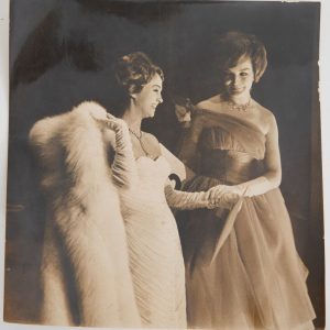 TIRAGE PHOTO	argentique 1960' Soirée jet-set femme mode 21x20,5cm
