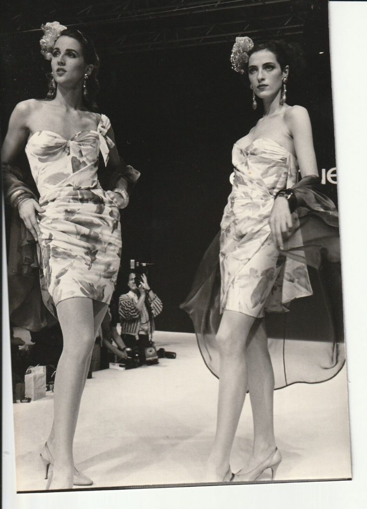TIRAGE PHOTO Argentique Ungaro 1989 Robert Cohen AGIP Défilé de mode 1990 12X18