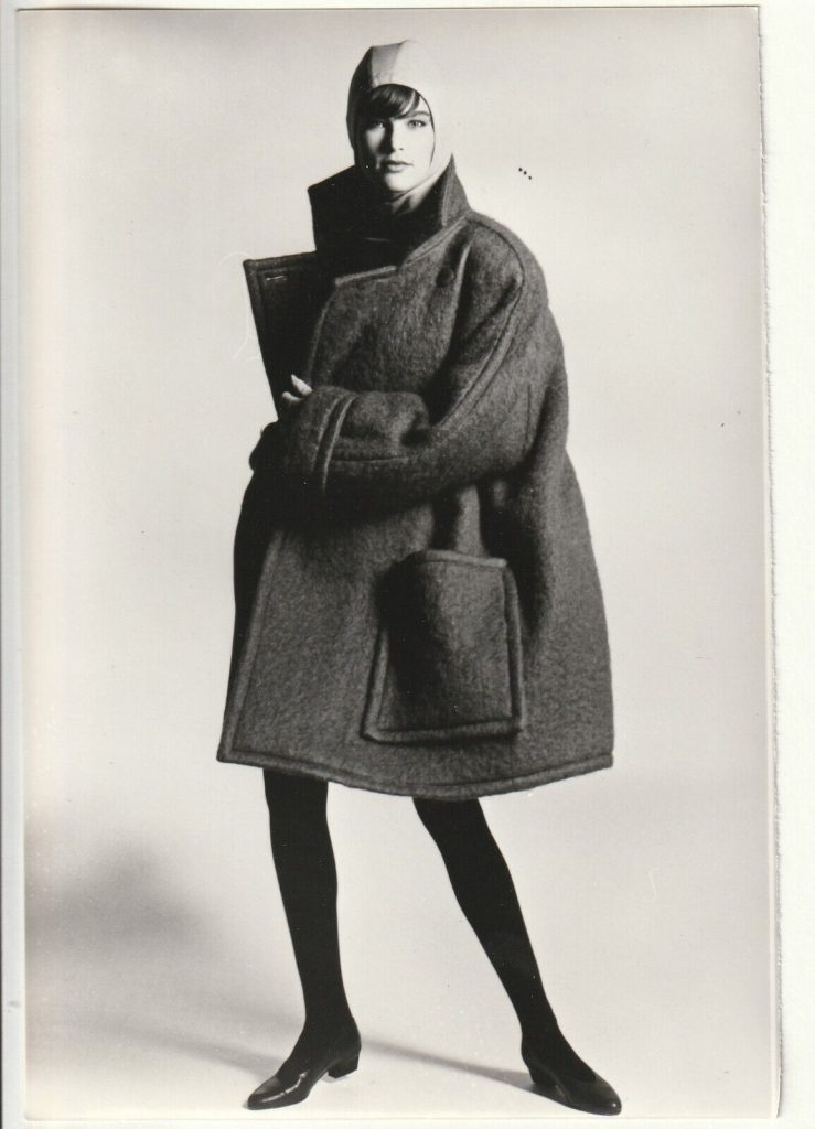 TIRAGE PHOTO Argentique Guy Laroche 1990 photo de mode 1990 12X18cm