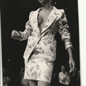 TIRAGE PHOTO	Argentique Ungaro 1989 Robert Cohen AGIP	Défilé de mode 1990 12X18