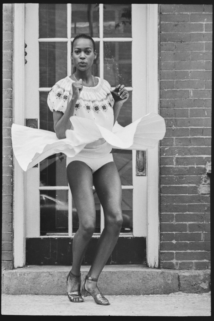 Tirage photo argentique 1969 Naomi Sims MODE Format 30cmx45cm