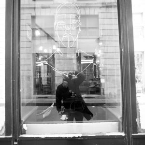 Photo argentique artistique STREET PHOTOGRAPHY PARIS  format 30x45cm