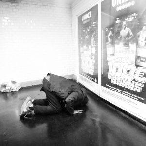 Photo argentique artistique STREET PHOTOGRAPHY PARIS  format 30x45cm