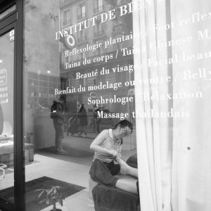 Photo argentique artistique STREET PHOTOGRAPHY PARIS  format 30x45cm