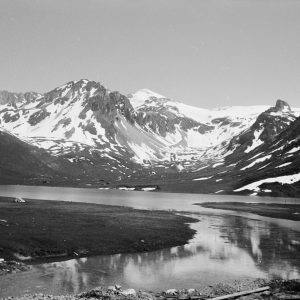 photo sur papier  argentique FRANCE CHAMONIX MONTAGNE 1960 format 30x45cm