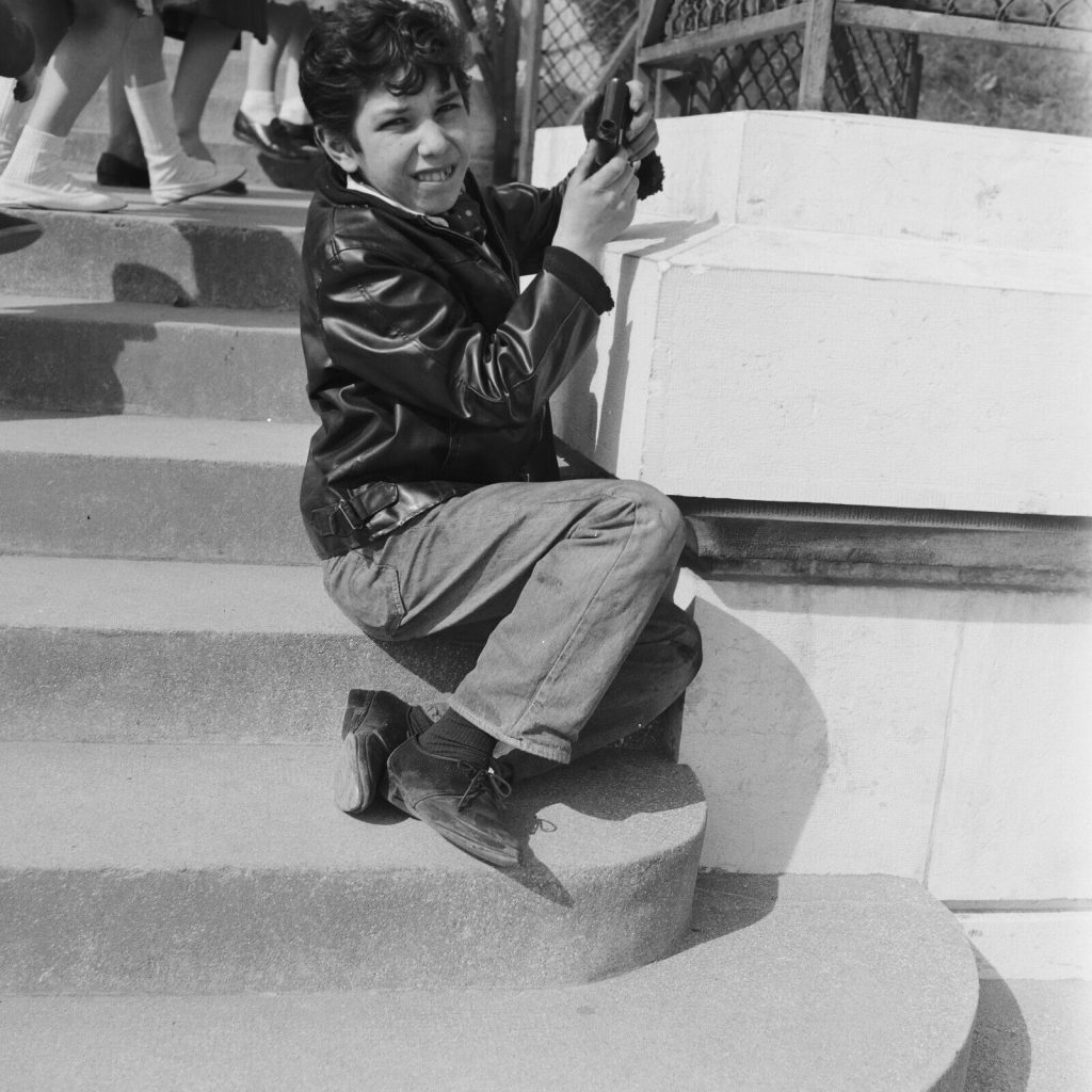 Photo sur papier  argentique BARYTE ENFANT PARIS 1960 format 50x50cm