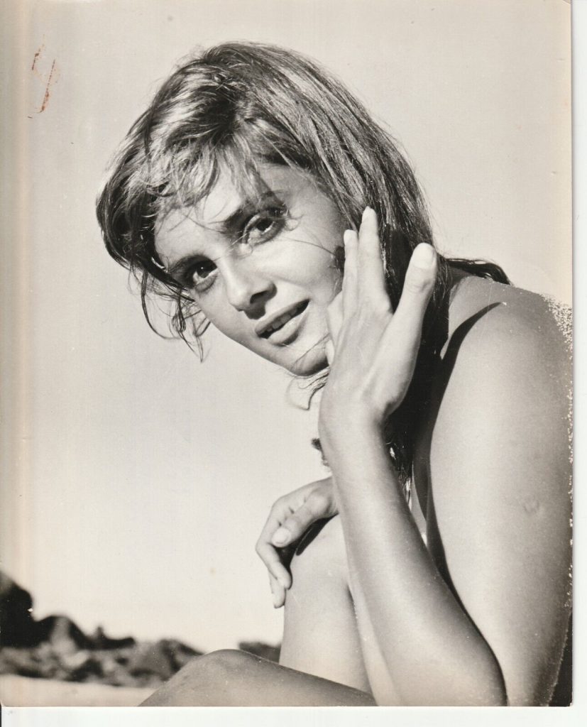 TIRAGE PHOTO	de presse argentique  1958 Rossana Podesta Actrice 20X25cm