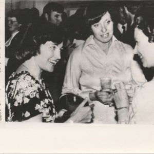 TIRAGE PHOTO	DE PRESSE ARGENTIQUE 1970 ELIZABETH II REINE D'ANGLETERRE 18X24cm