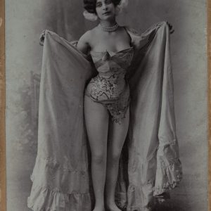 PHOTO France FEMME NUE NU ARTISTIQUE Actrice Music Hall CARAVOC 10X15cm