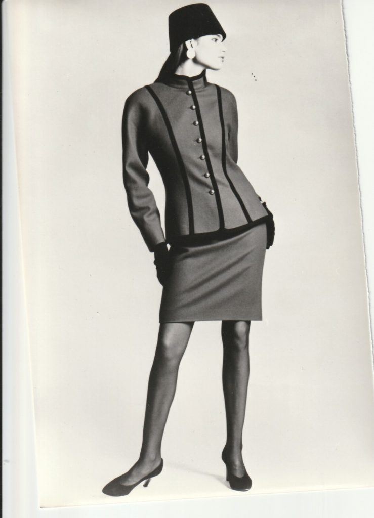 TIRAGE PHOTO Argentique Guy Laroche 1989 Robert Cohen AGIP 12X18cm