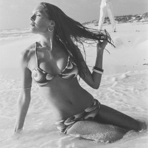 Tirage photo argentique FEMME SUR LA PLAGE 20X30cm PIN UP 1950
