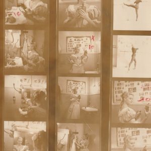 TIRAGE PHOTO	Planche contact argentique 1960 PIN-UP FORMAT DES IMAGES 6X6CM