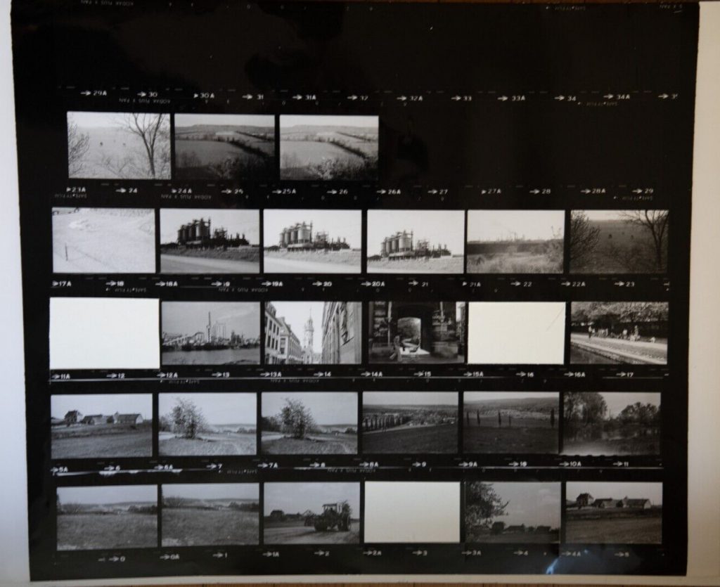 TIRAGE PHOTO	argentique grande planche contact 1980	VUE DIVERS NORMANDIE 40X50cm