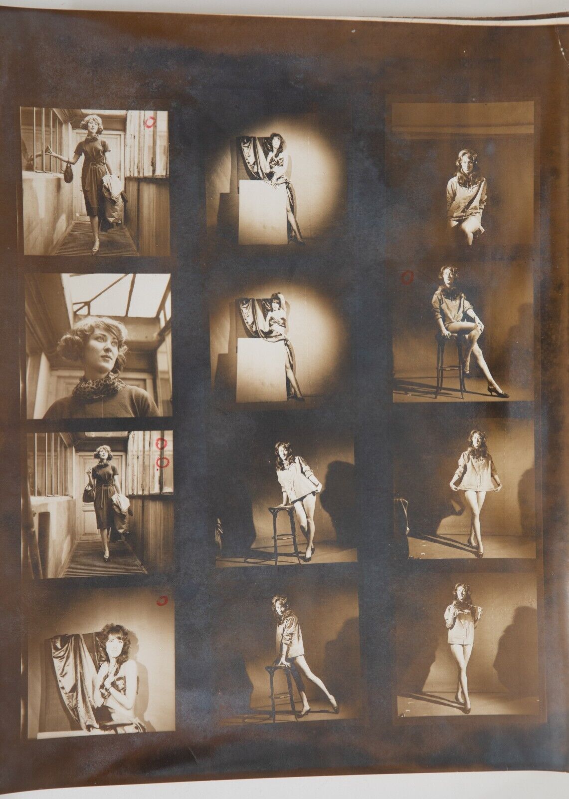 TIRAGE PHOTO Planche contact argentique 1960 PIN-UP FORMAT DES IMAGES 6X6CM