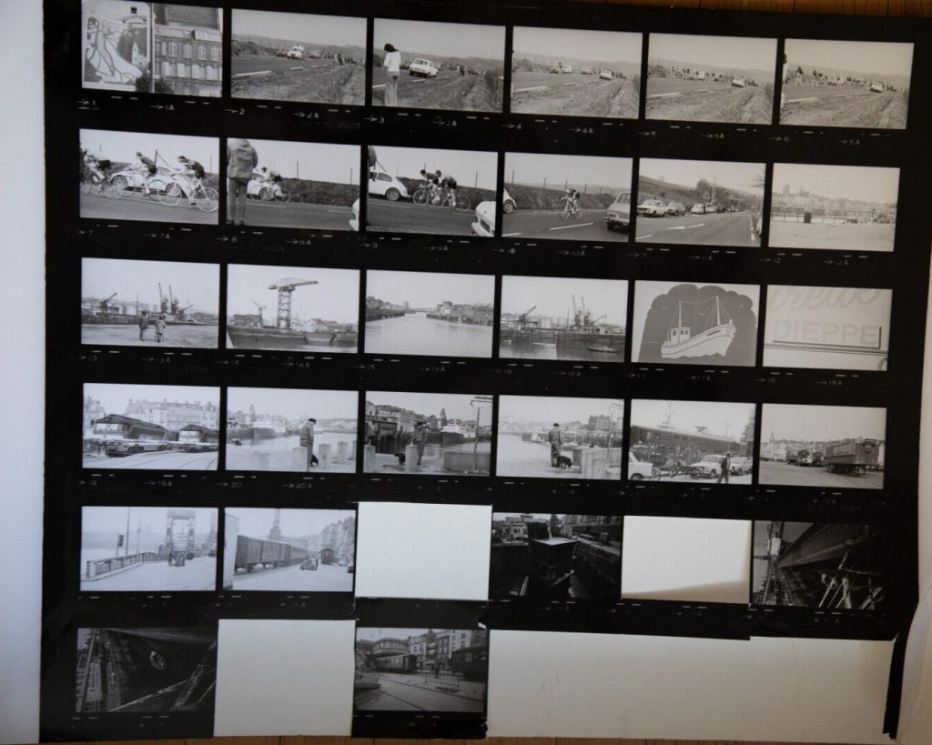 TIRAGE PHOTO	argentique grande planche contact 1980	VUE DIVERS NORMANDIE 40X50cm