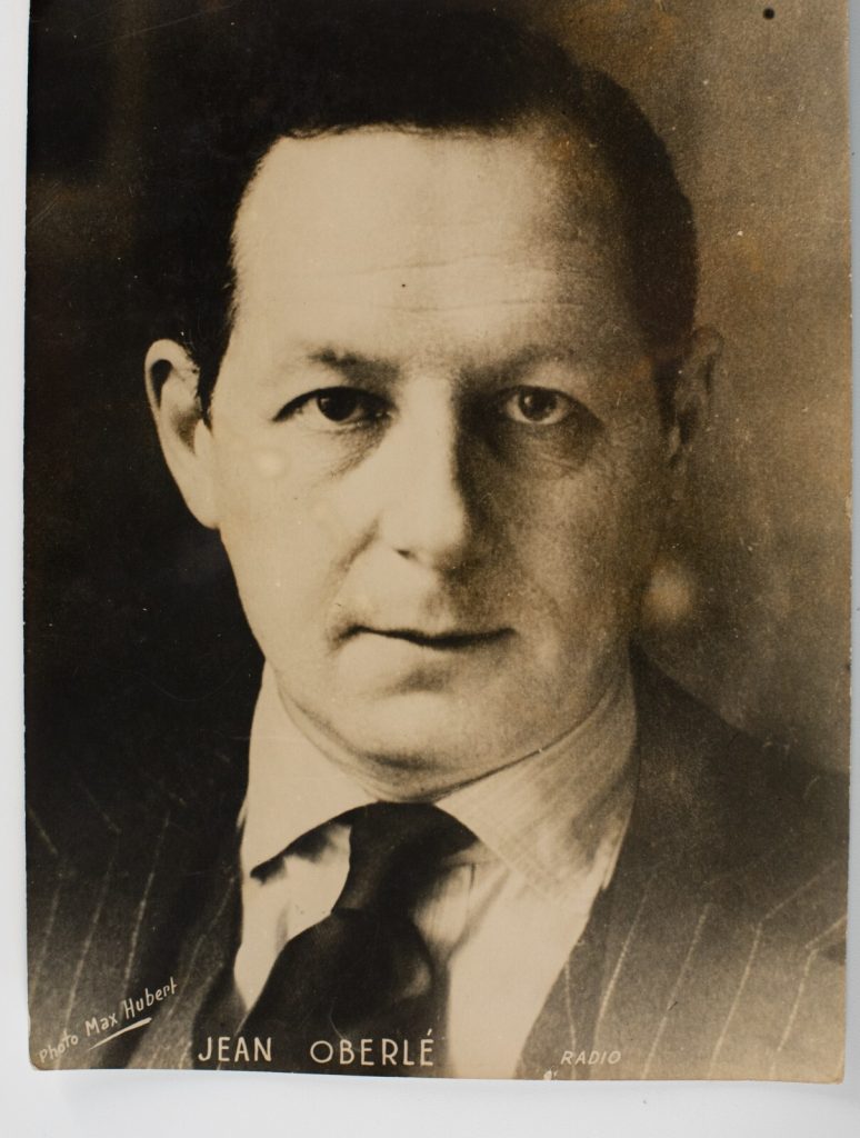 TIRAGE PHOTO ARGENTIQUE, MAX HUBERT 1945 Portrait de Jean Oberlé 18X24cm