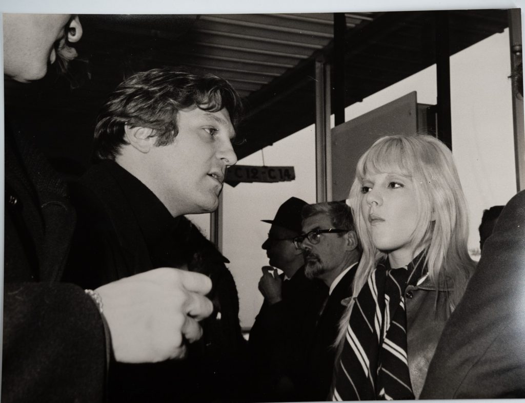 TIRAGE PHOTO Argentique	France	sylvie vartan jean jacques debout	30x40cm	1960