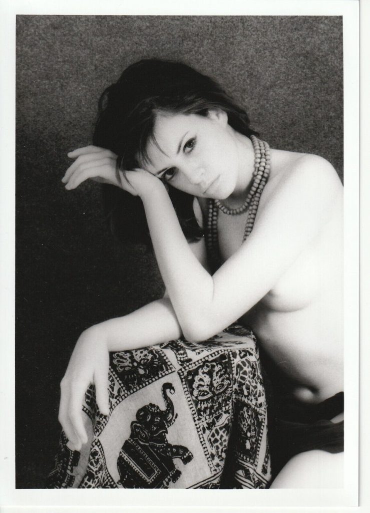 PHOTO argentique artistique portrait femme pinup NOIR ET BLANC format 13X18 1980