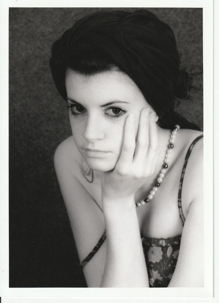 PHOTO argentique artistique portrait femme pinup NOIR ET BLANC format 13X18 1980