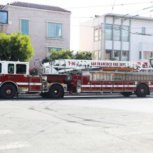 Tirage photo SAN FRANCISCO POMPIER COULEUR Format 45x60cm