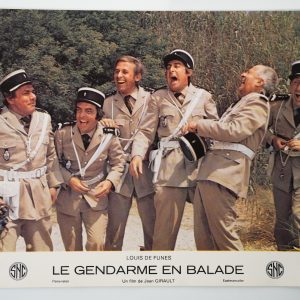 PHOTO Cinéma LOBBY CARDS Le gendarme en balade	23X30cm	1970 Louis de Funes