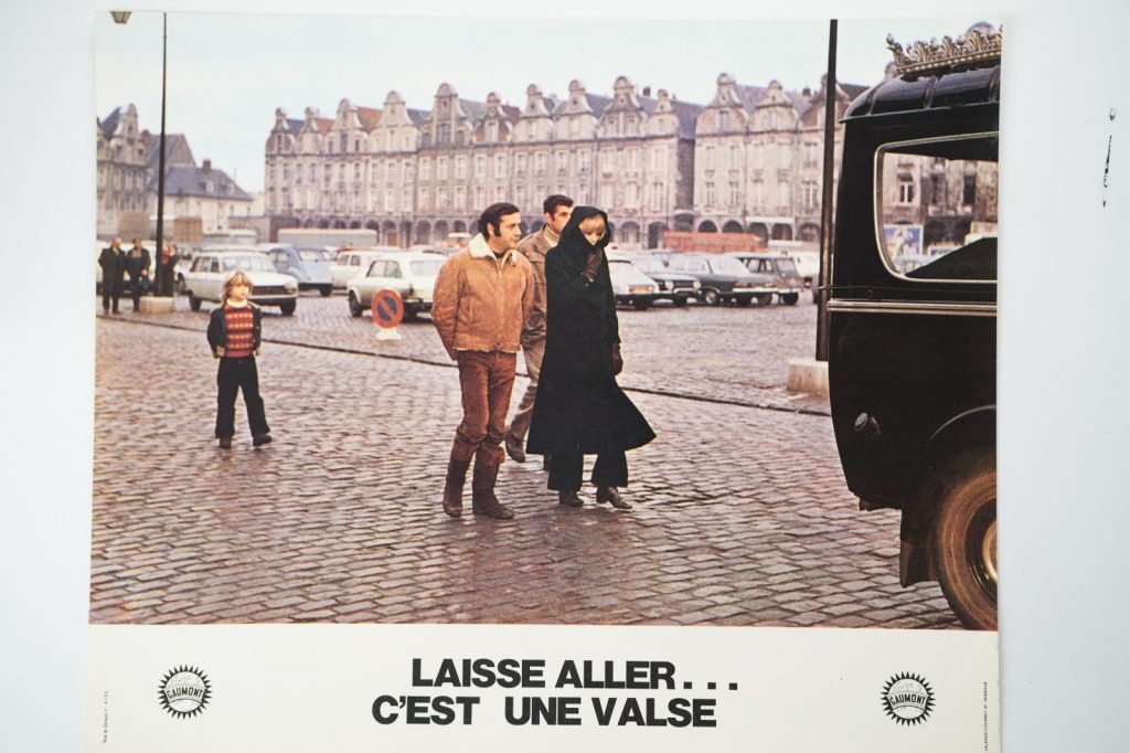 PHOTO Cinéma LOBBY CARDS LAISSE ALLER C'EST UNE VALSE 22X26cm 1970 Mireille Darc