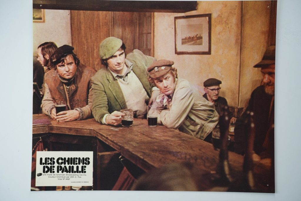 PHOTO Cinéma LOBBY CARDS LES CHIENS DE PAILLE 22X28cm 1970