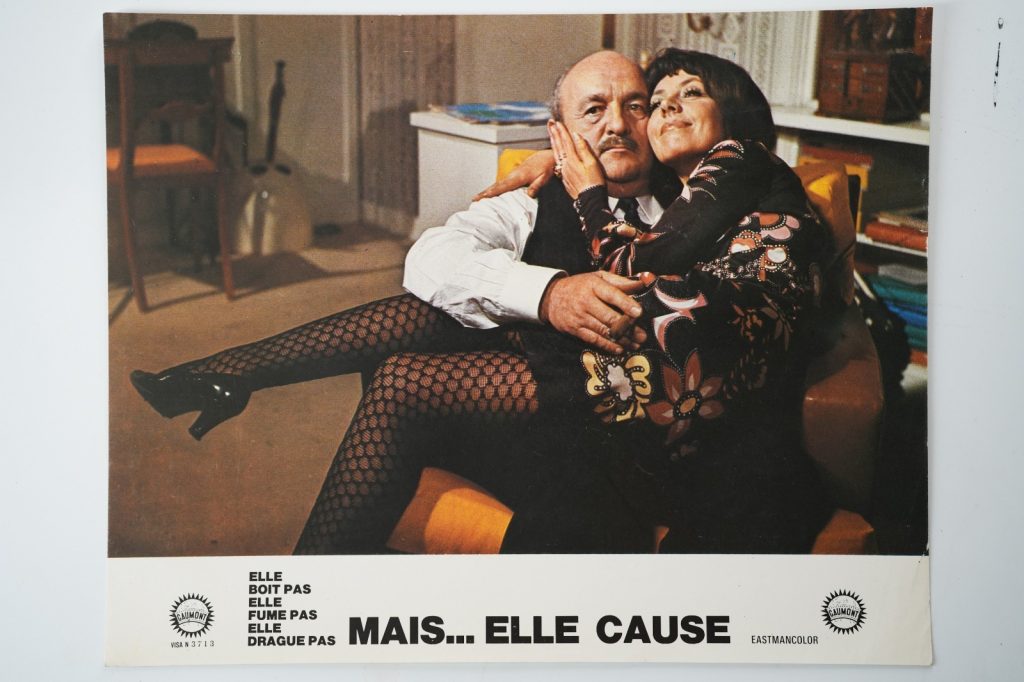 PHOTO Cinéma LOBBY CARDS MAIS ELLE CAUSE	22X28cm	1970 Blier
