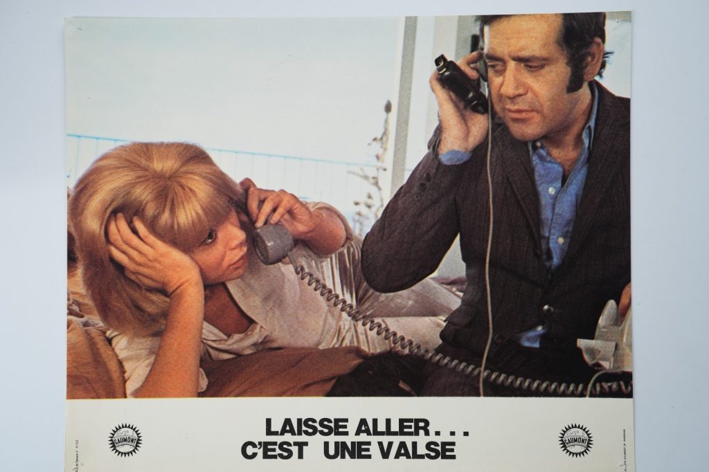 PHOTO Cinéma LOBBY CARDS LAISSE ALLER C'EST UNE VALSE 22X26cm 1970 Mireille Darc