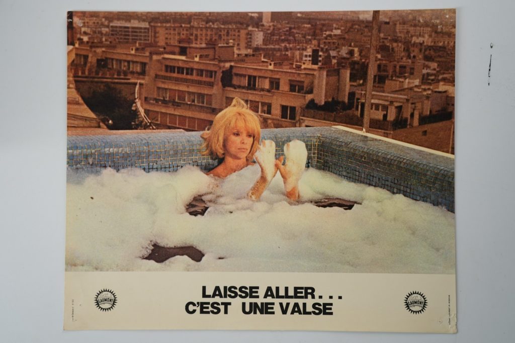 PHOTO Cinéma LOBBY CARDS LAISSE ALLER C'EST UNE VALSE 22X26cm 1970 Mireille Darc