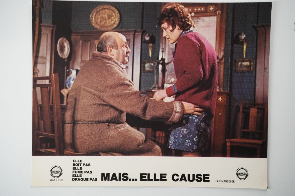 PHOTO Cinéma LOBBY CARDS MAIS ELLE CAUSE	22X28cm	1970 BLIER GIRARDOT