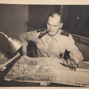 TIRAGE PHOTO	ARGENTIQUE tampon S.C.A. CIRCA 1943	MARECHAL JUIN 17X22cm