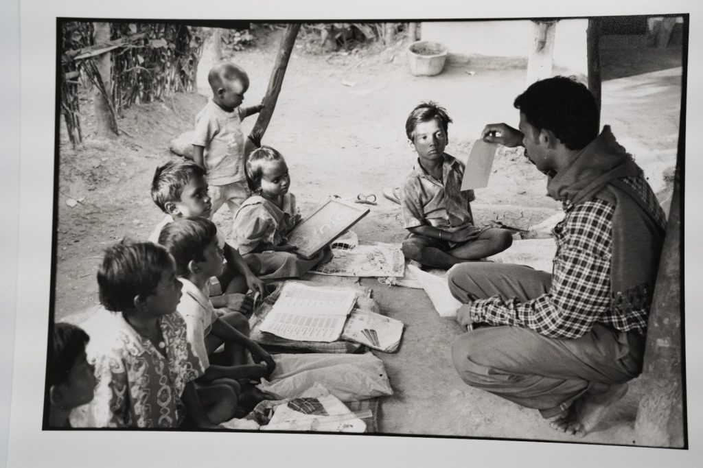 PHOTO ARGENTIQUE 1990' Olivier Culmann reportage en Inde 18X24cm NOIR ET BLANC
