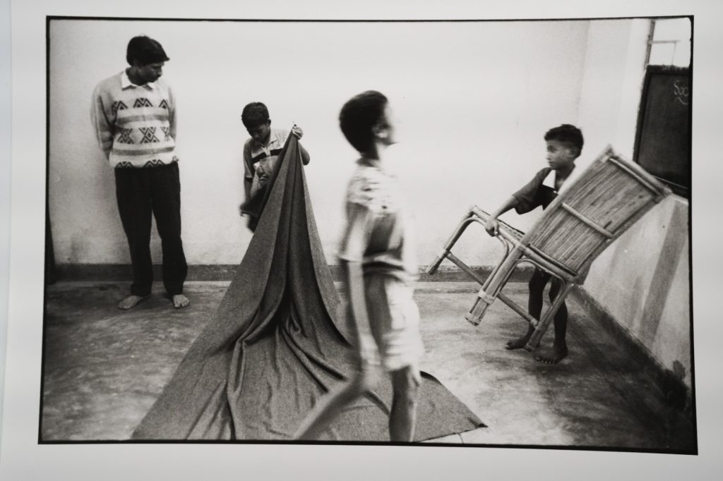 PHOTO ARGENTIQUE 1990' Olivier Culmann reportage en Inde 18X24cm NOIR ET BLANC