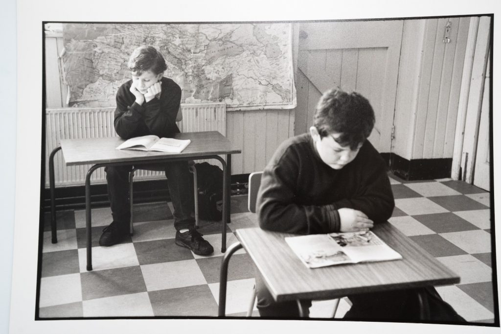 PHOTO ARGENTIQUE 90' Olivier Culmann reportage en IRLANDE 18X24cm NOIR ET BLANC