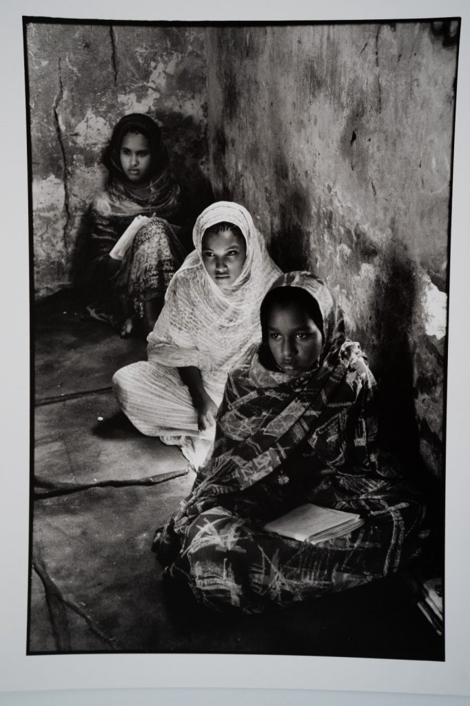 PHOTO ARGENTIQUE 90' Olivier Culmann reportage Pakistan 18X24cm NOIR ET BLANC