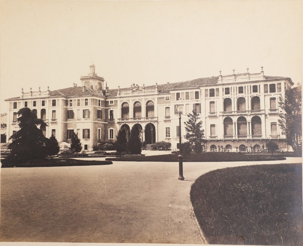 TIRAGE PHOTO-1870 ITALIE MILAN Musée Giardino -Papier albuminé collé sur carton