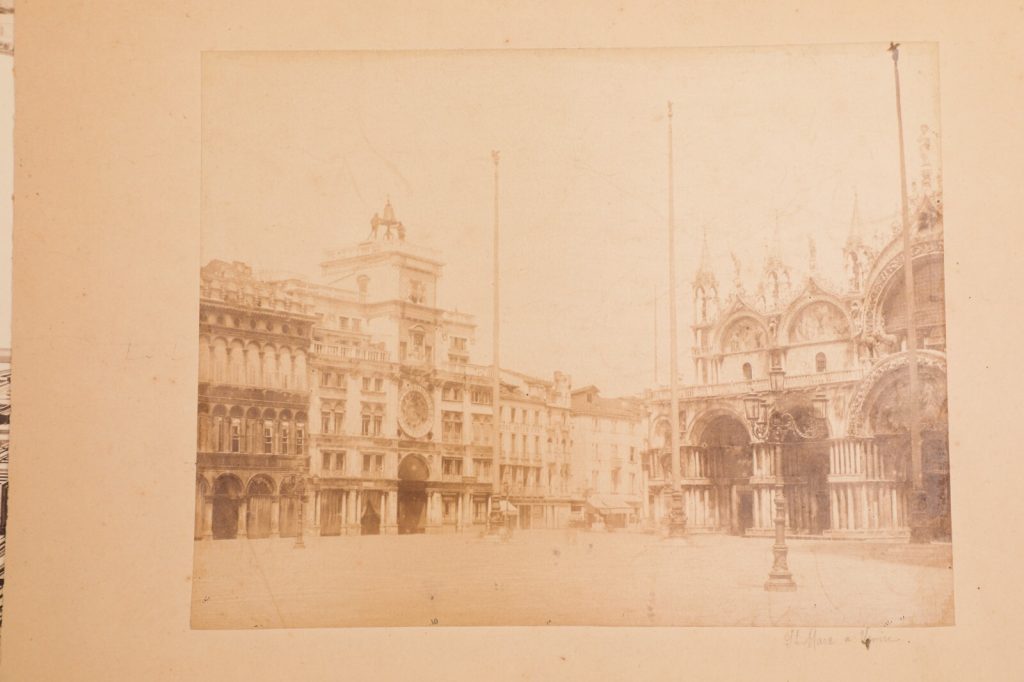 PHOTO-1880 VENISE PIAZZA SAN MARCO -Photographe Salviati PAPIER ALBUMINE 20x26cm