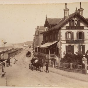 Photo Albumine	France	VILLERS SUR MER HOTEL DES HERBADES	21X27cm	1880