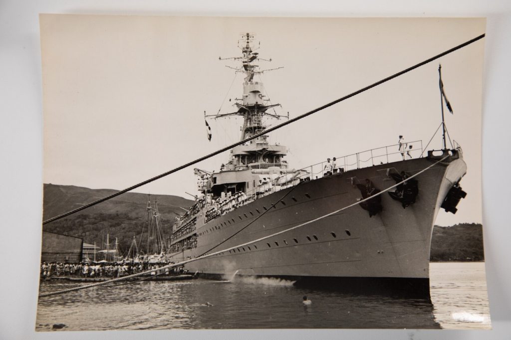 PHOTO 13X18	argentique PORTE HELICOPTERE LE JEANNNE D' ARC 1964  1ERE CAMPAGNE